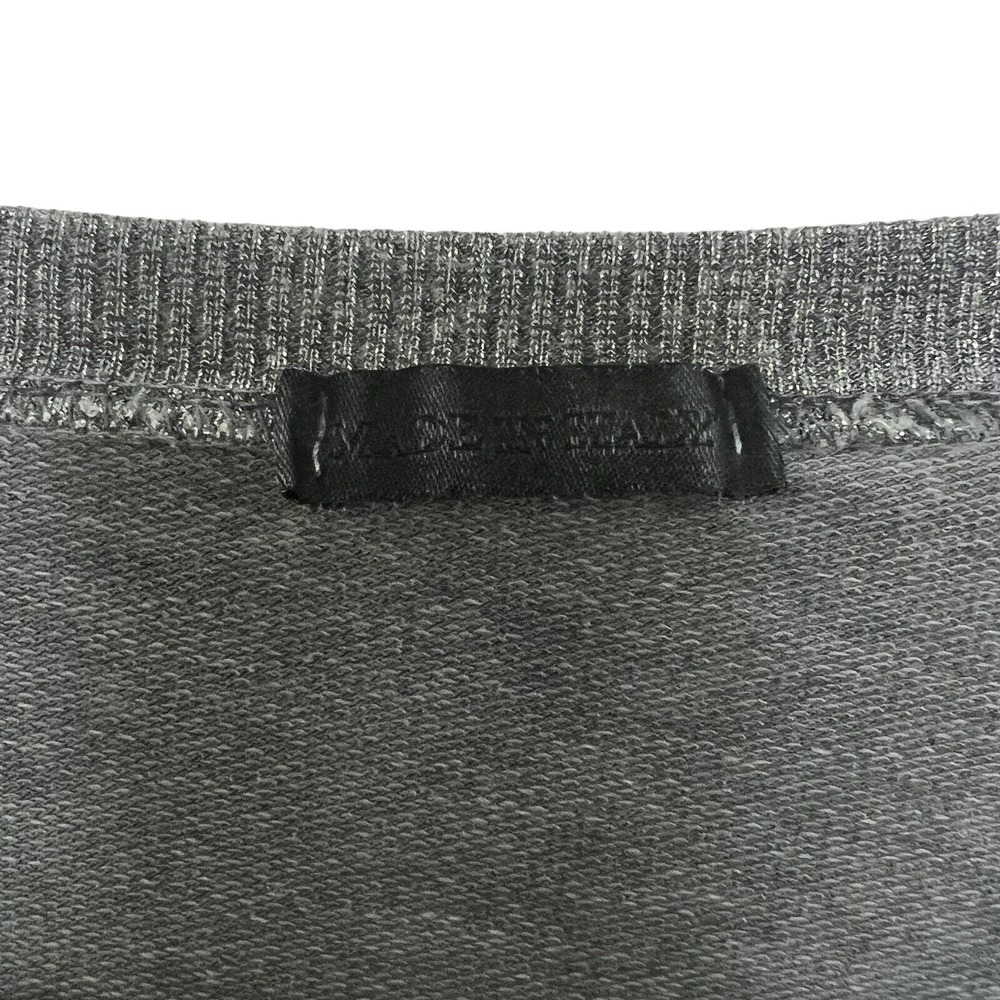 Made In Italy Women's Gray V-Neck Graphic Print Raised 3D Flowers Top - Medium - Picture 3 of 6
